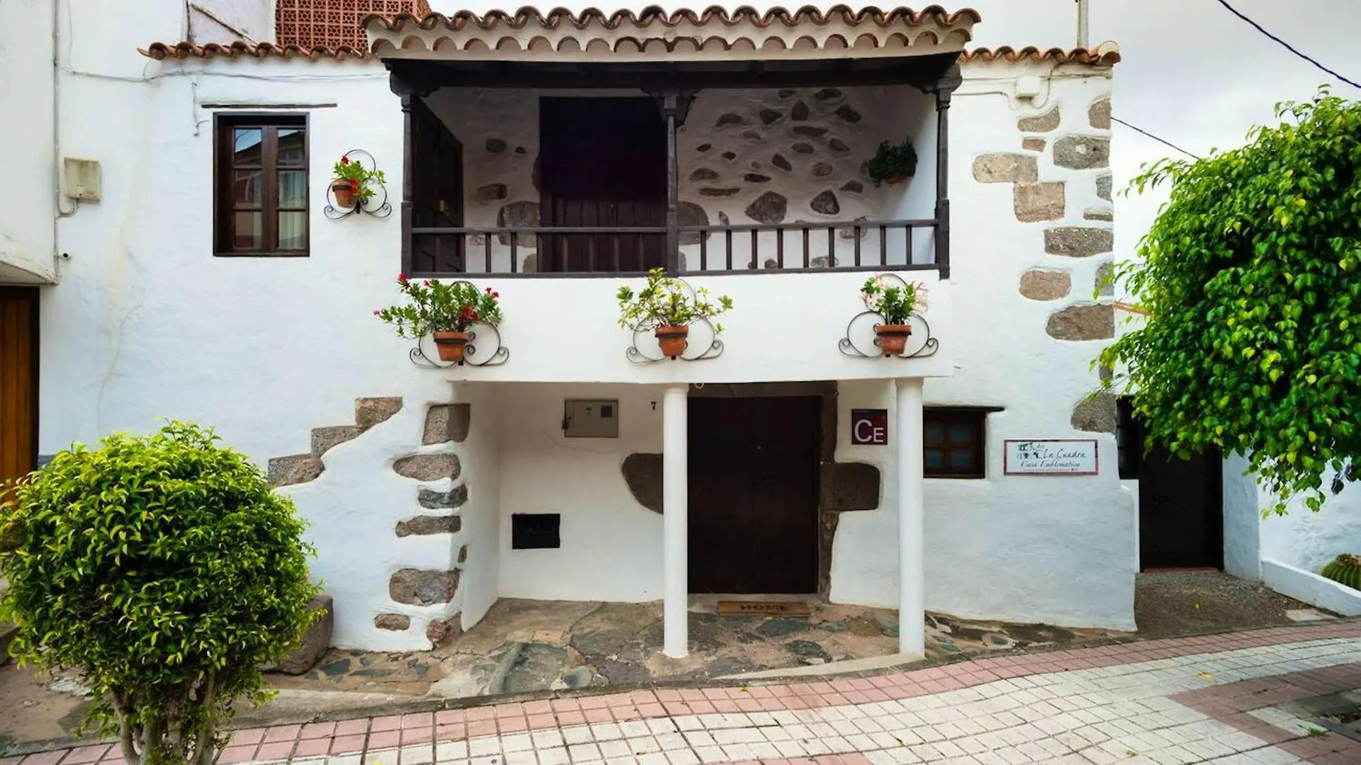 Charming Chalet In Firgas With Bbq And Internet Included