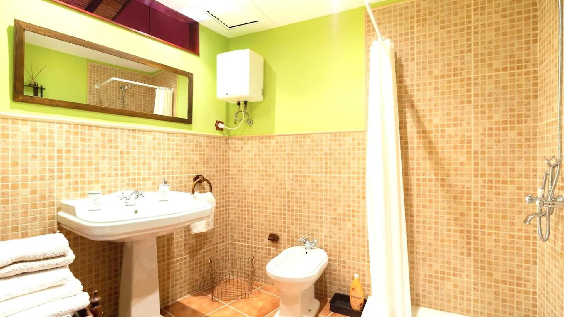 Charming Chalet In Firgas With Bbq And Internet Included 0*,  Spain