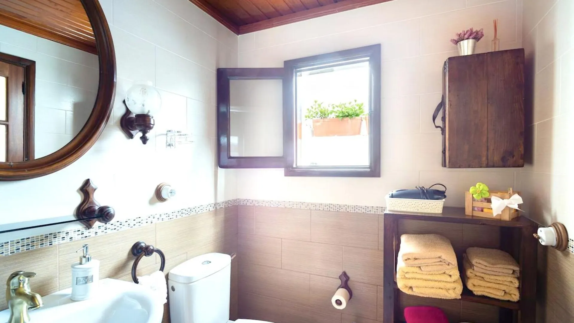 Charming Chalet In Firgas With Bbq And Internet Included