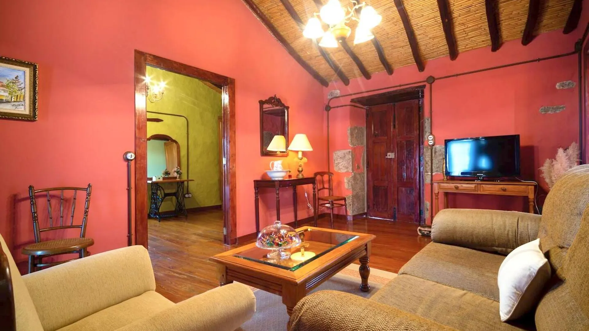 Charming Chalet In Firgas With Bbq And Internet Included
